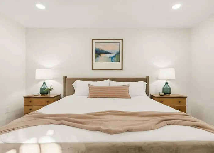 Holiday home Royal Inn-king-lux Amenities-fast Wifi-balcony