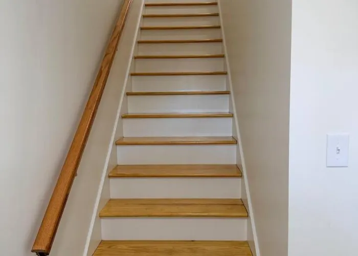 Royal Inn-king-lux Amenities-fast Wifi-balcony Holiday home *